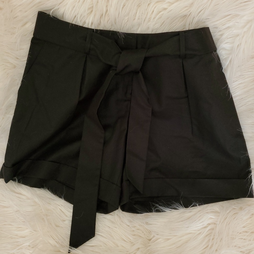 Lafayette 148 Women's Shorts Size 8 NWT